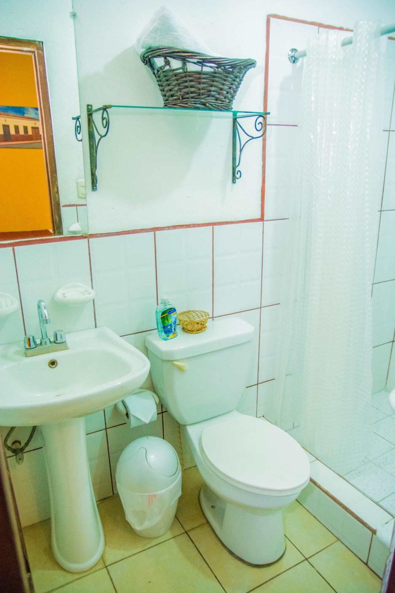 Hostal Fuente Castalia, B Y B León Kültér fotó