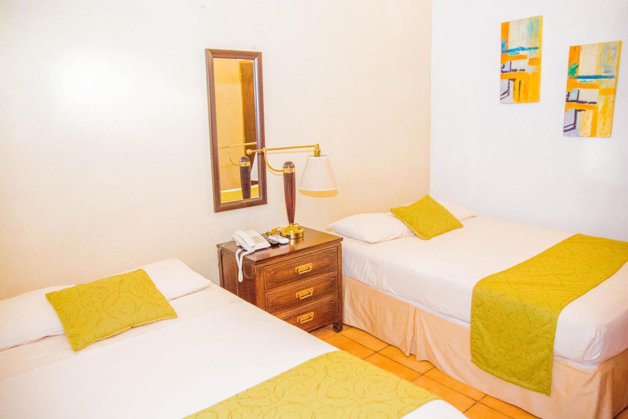 Hostal Fuente Castalia, B Y B León Kültér fotó